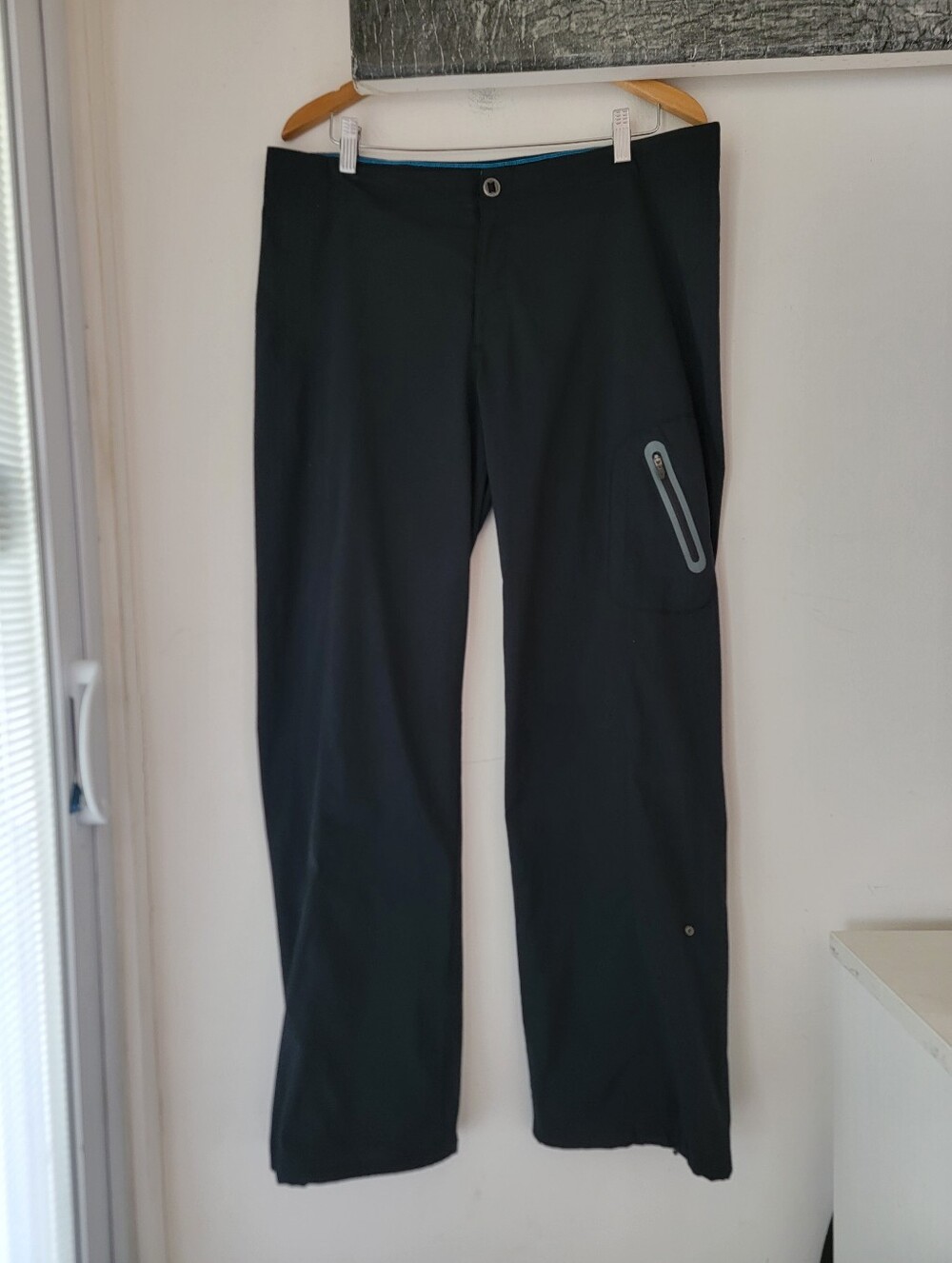 Columbia Black Omni Shield Advanced Repellency Roll Tab Pants Size 16
